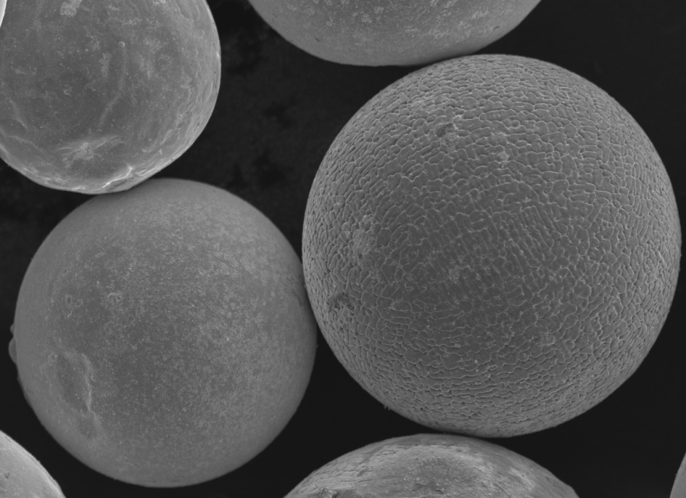 metal-powder-additive-manufacturing-sem-image-zoom
